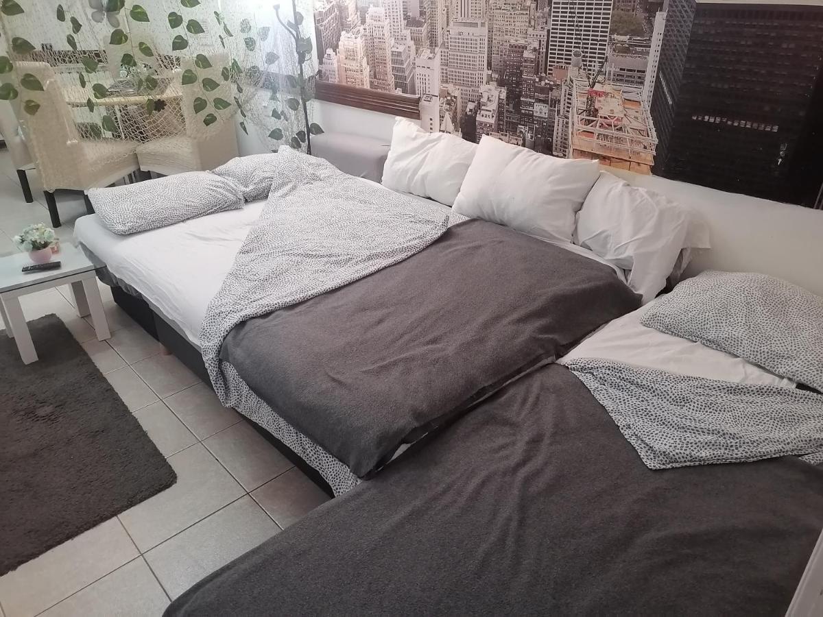 Low Cost Apartment Belgrad Zewnętrze zdjęcie